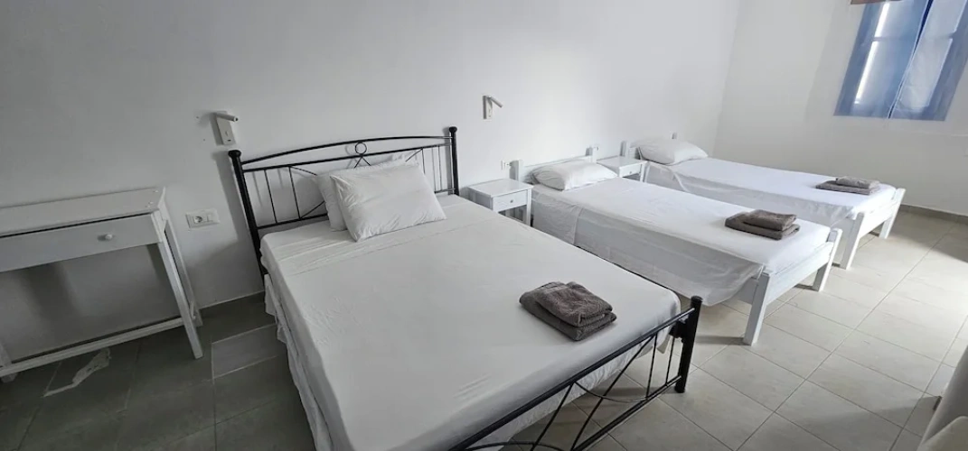 Economy Quadruple room