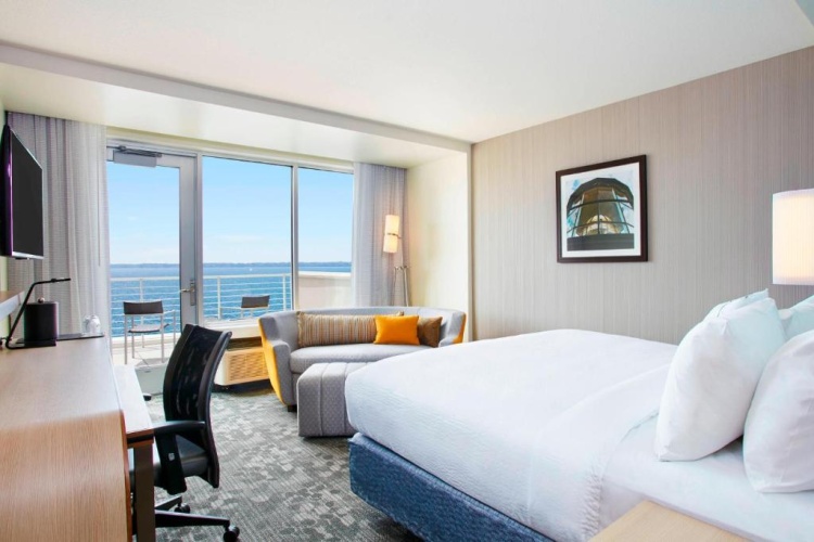 Deluxe Double room with balcony and with bay view