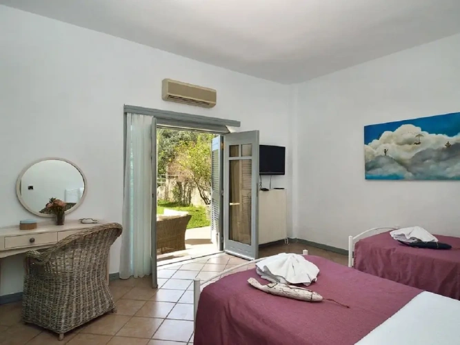 3 Bedrooms Villa