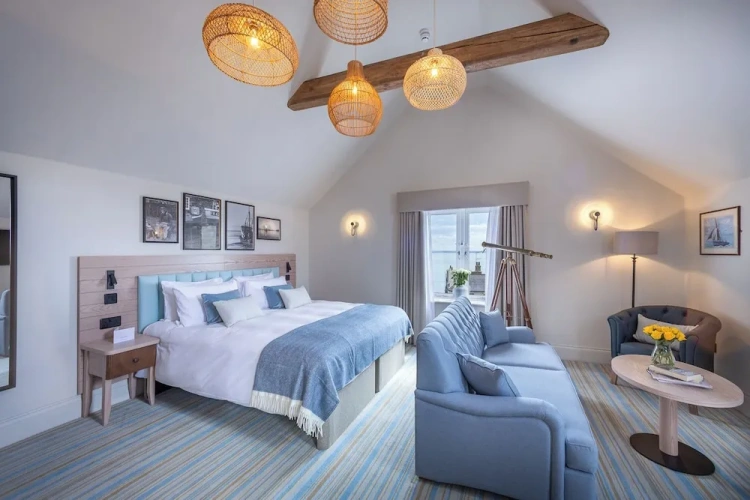 Luxury Double Suite with balcony and with sea view