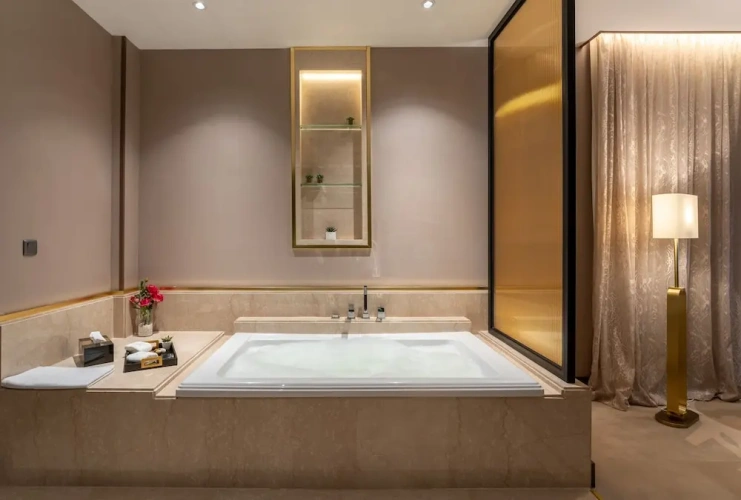 Royal Suite
