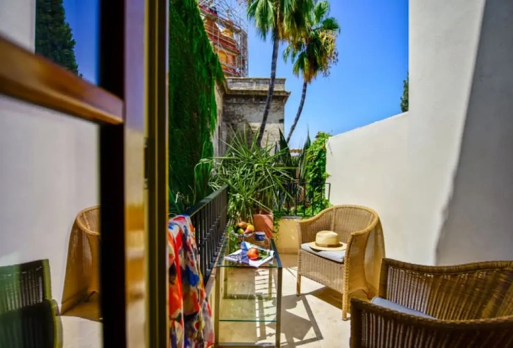 Deluxe Double room with view