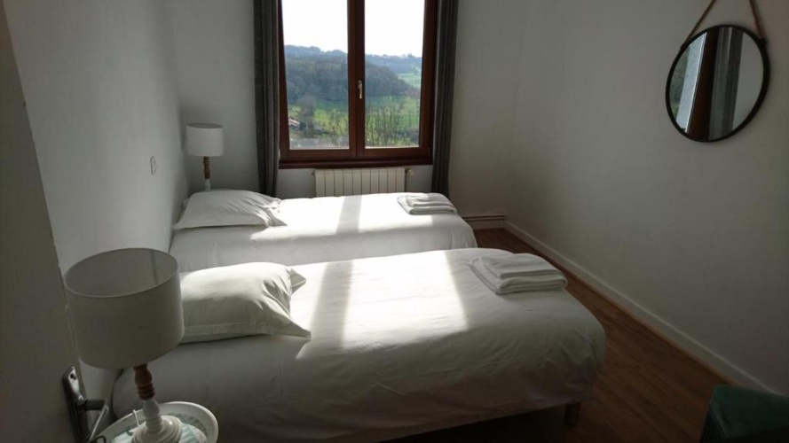 3 Bedrooms Cottage