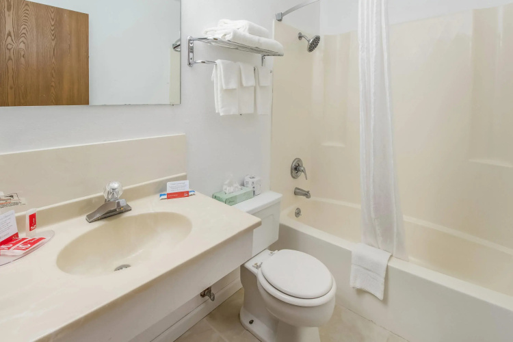 Econo Lodge Alliance