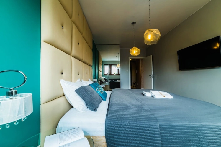 1 Bedroom Apartment with balcony