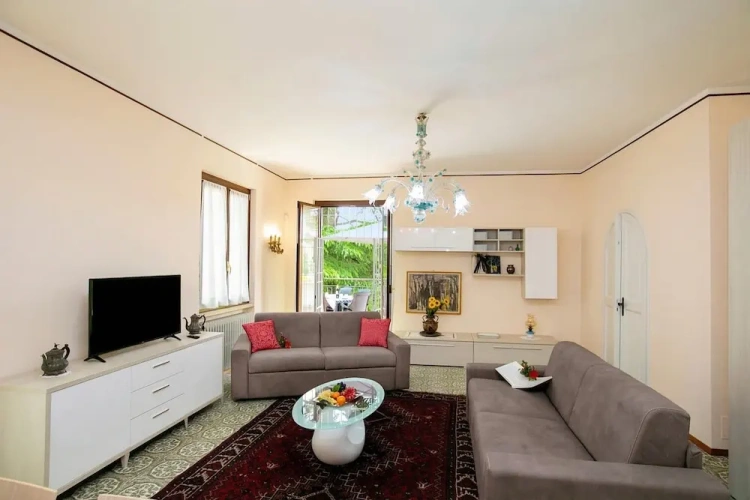 Family Apartment with balcony