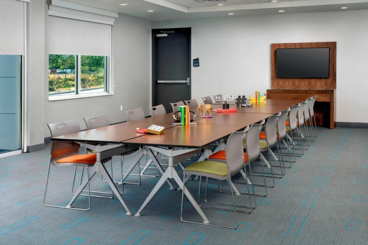 Aloft Omaha West