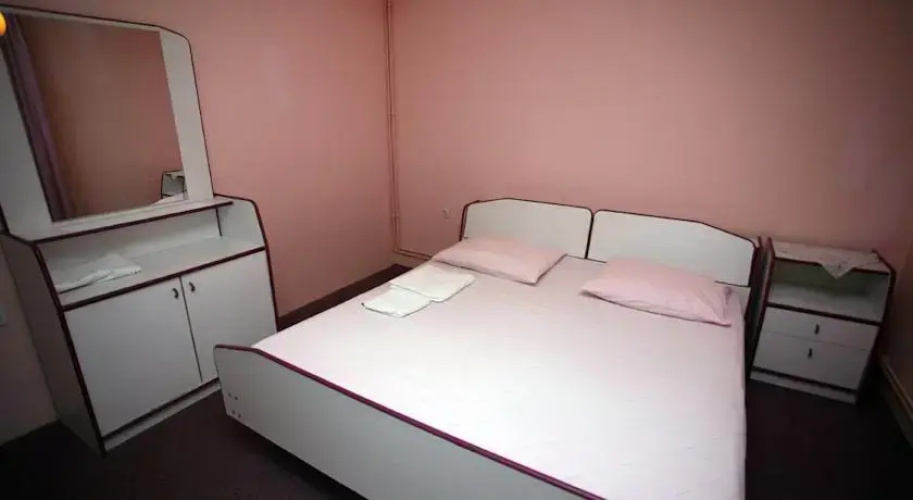 Apartments Jakšić