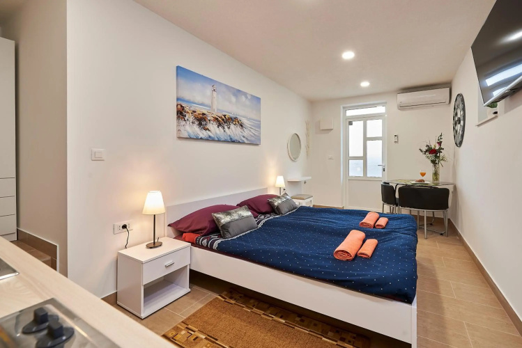 Studio apartment Bašćan