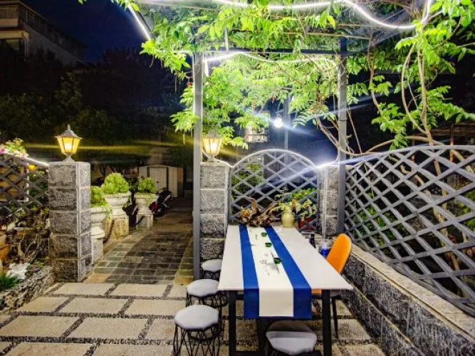 Shiyi Inn