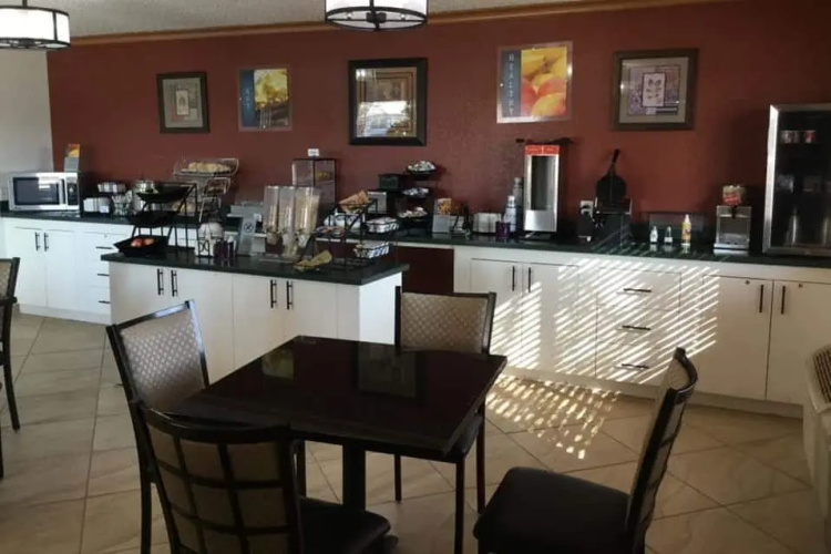 Baymont Inn and Suites Robinson