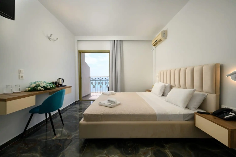 Superior Double room with sea view