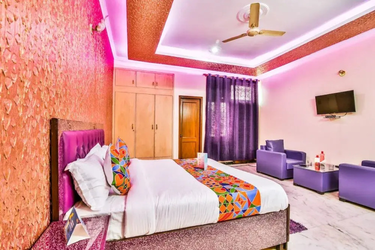 Prakash Apartment By FabHotels