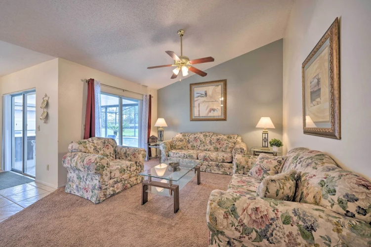 ~ 5 Mi to Theme Parks: Kissimmee Home w/ Pool