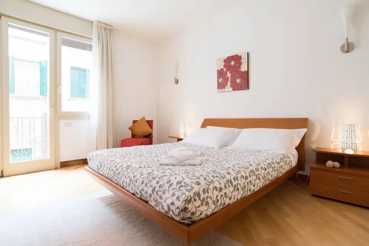 2 Bedrooms Apartment with balcony