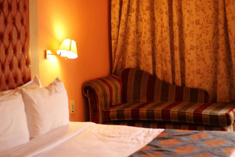 Santana Hotel
