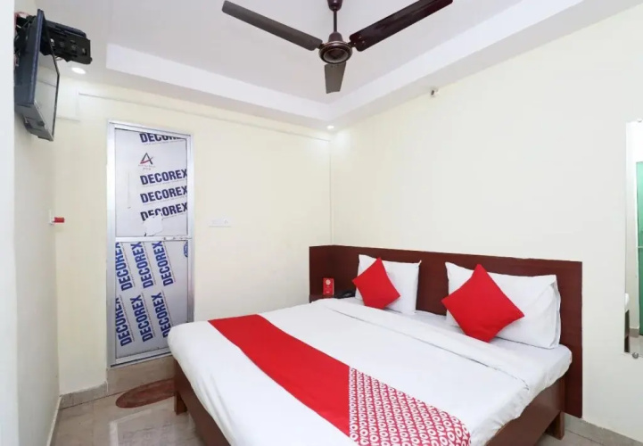 OYO Flagship 29219 Hotel Arjun