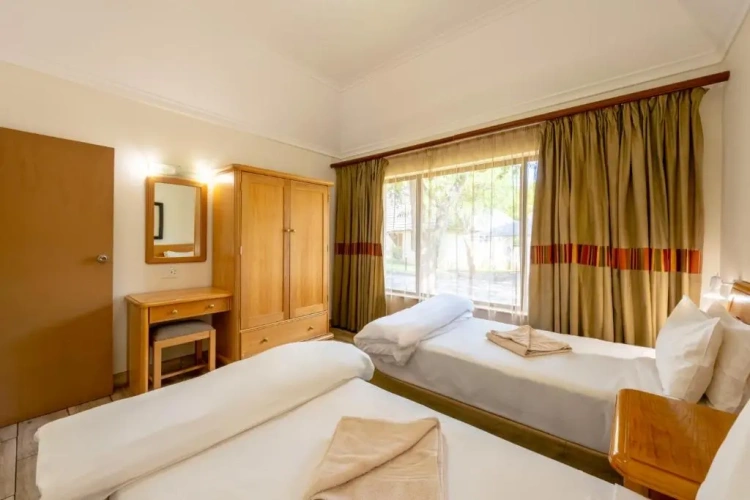 2 Bedrooms Chalet