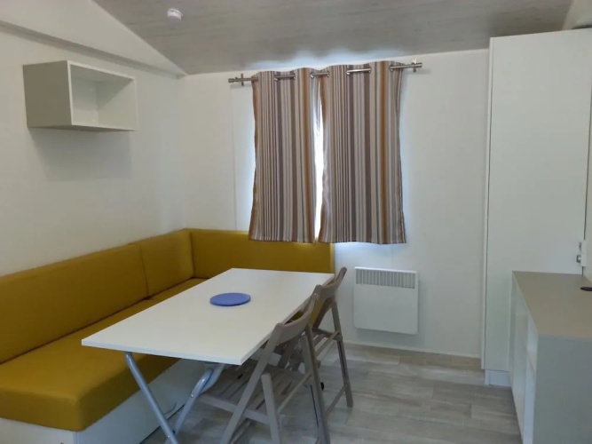 Camping Du Pont D'Avignon