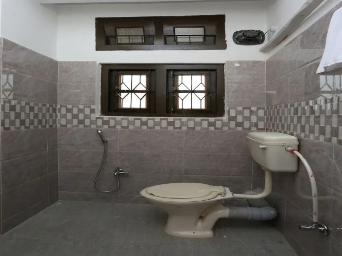 OYO 10912 Nirman Residency