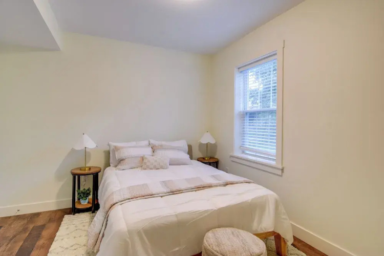 Dtwn Lititz Apt< Half-mi to Park!