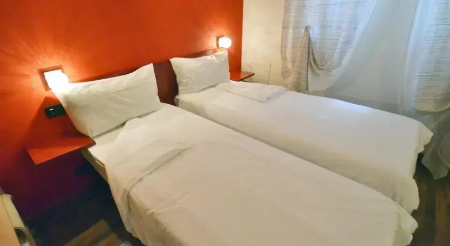 Quo Vadis Guest House