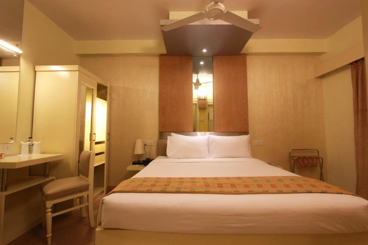 Hotel Ornate