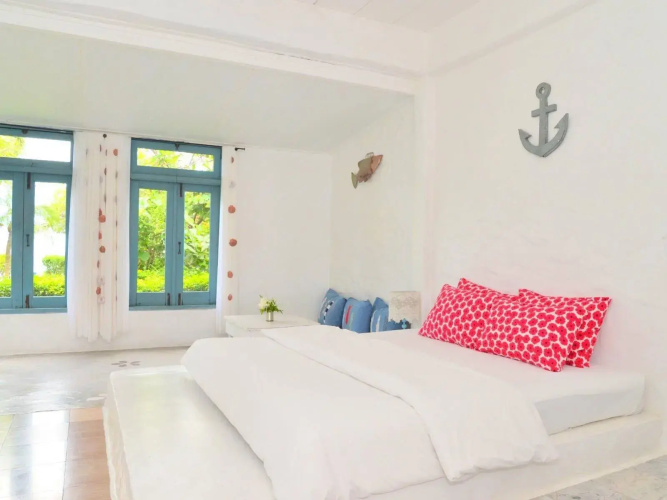 Hua Plee Lazy Beach