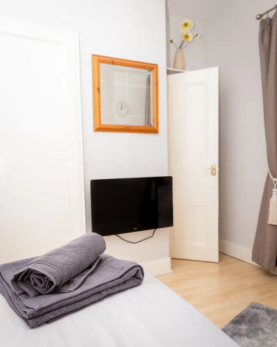 Sandgate 2-bed Apartment in Ayr Central Location