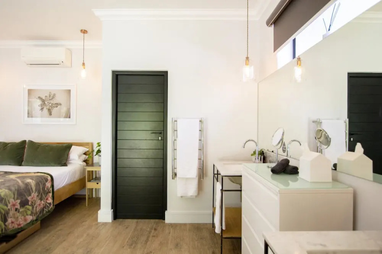 Twice Central Guesthouse