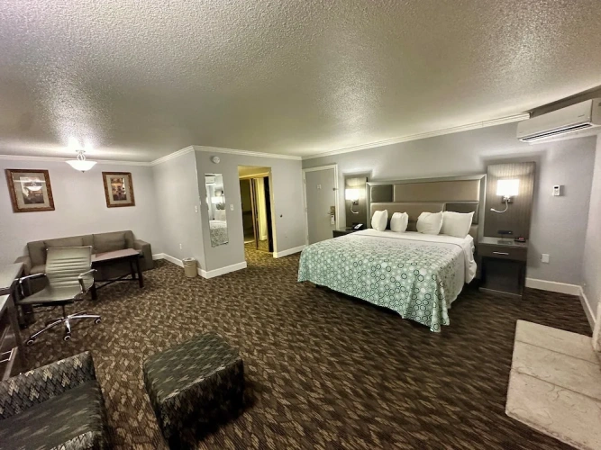 Double Suite