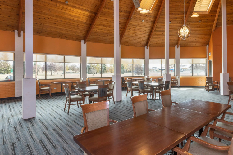 Clarion Pointe photo 26