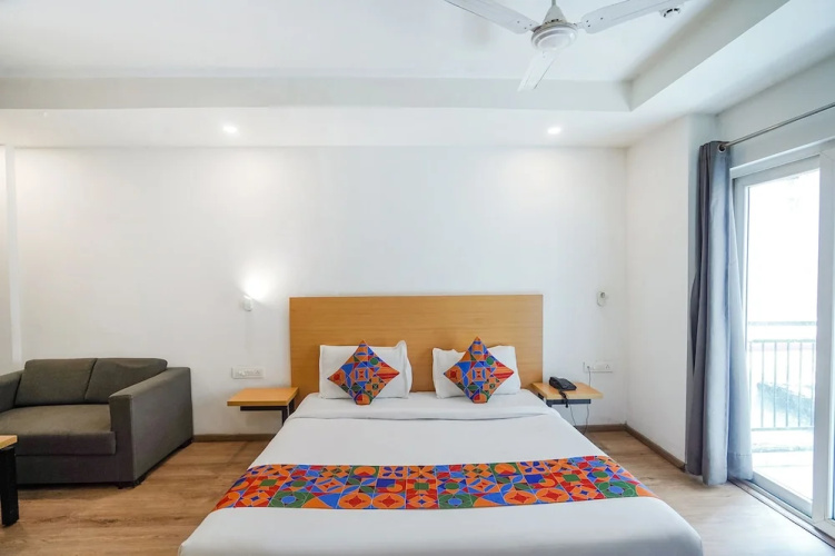 Fabhotel Prime Cloud 9