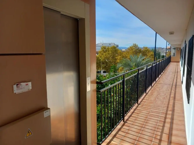 3 Bedrooms Apartment