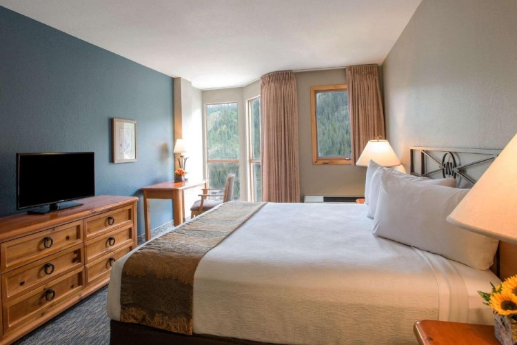Double room with mountain view
