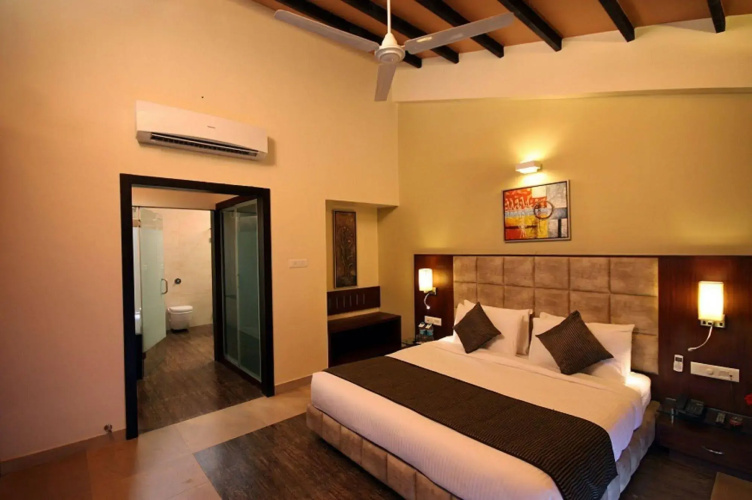 Aakar Lords Inn Saputara