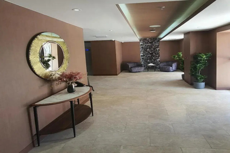 Riggae Tower Hotel