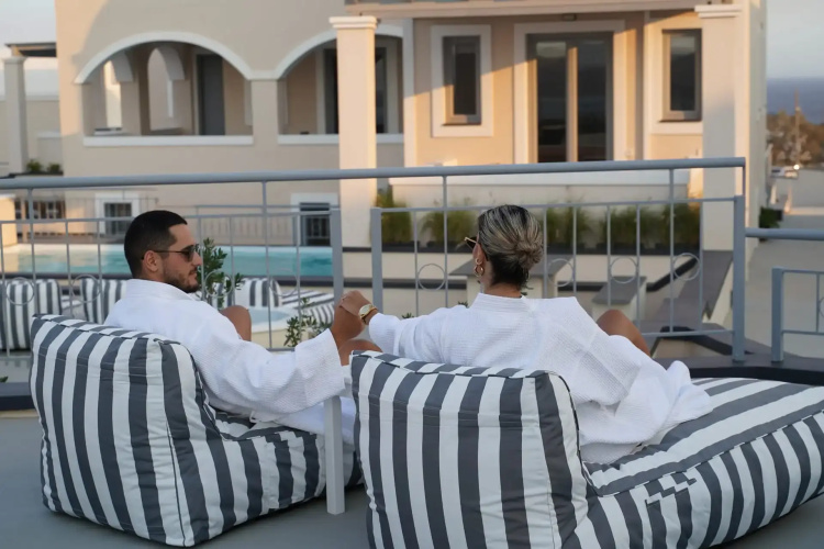 The Noverian Bios Caldera Sunset Suites