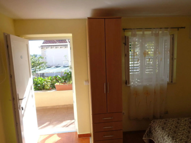 Anna Guesthouse