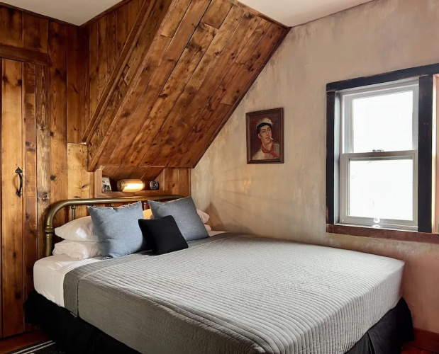 Crew's Quarters Boarding House Caters