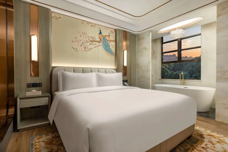 Deluxe Double Suite
