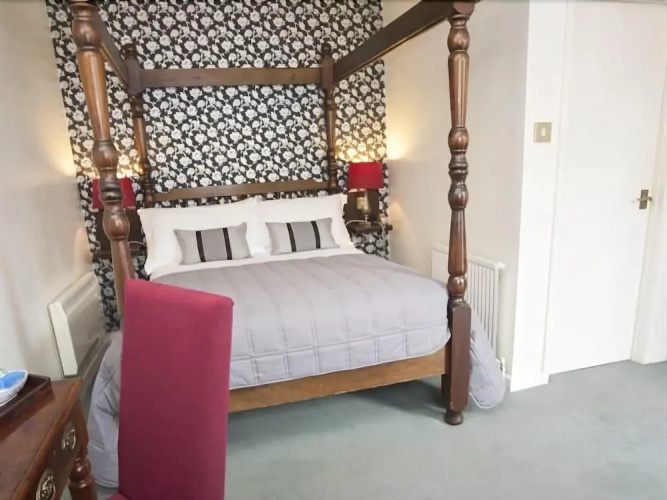 The Conigre Hotel