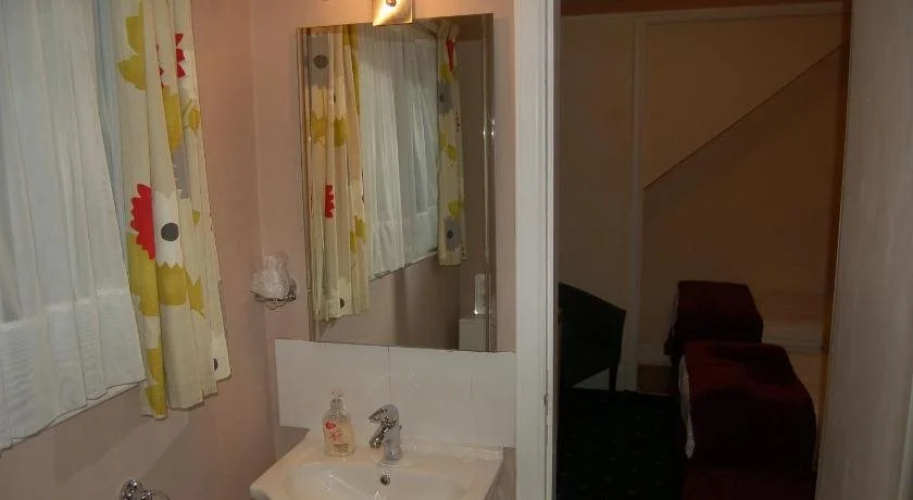 Fernbank Guest House