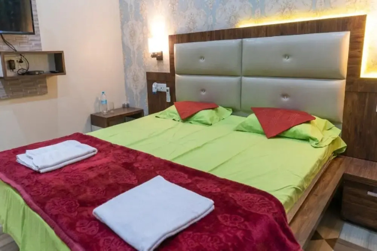 Hotel CM Palace