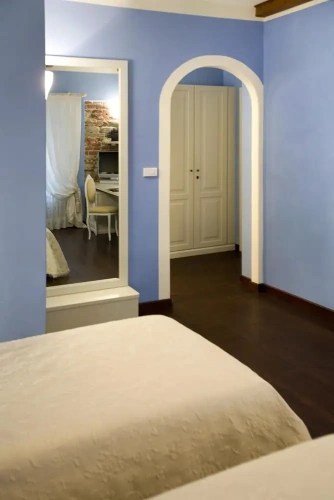 Suite with balcony