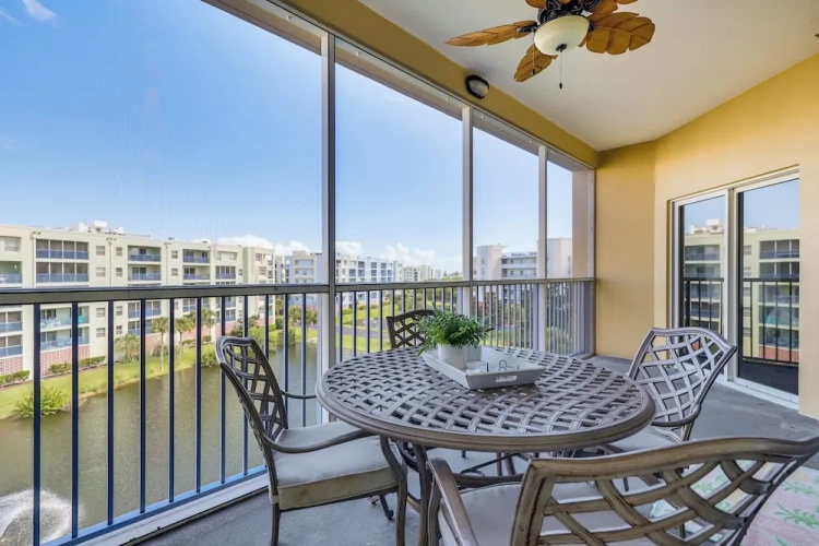 3 Bedrooms Apartment