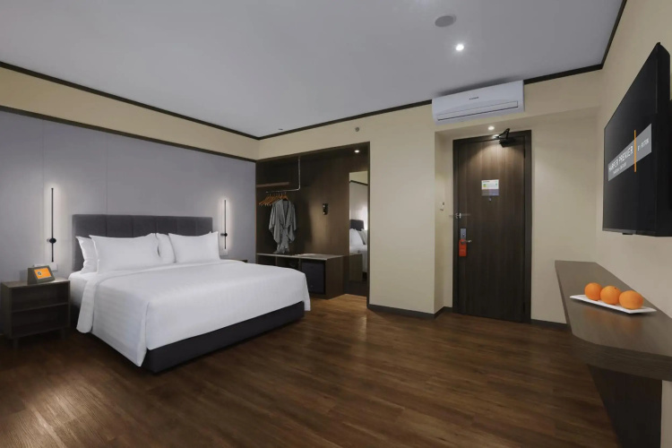 Harper Premier Nagoya Batam