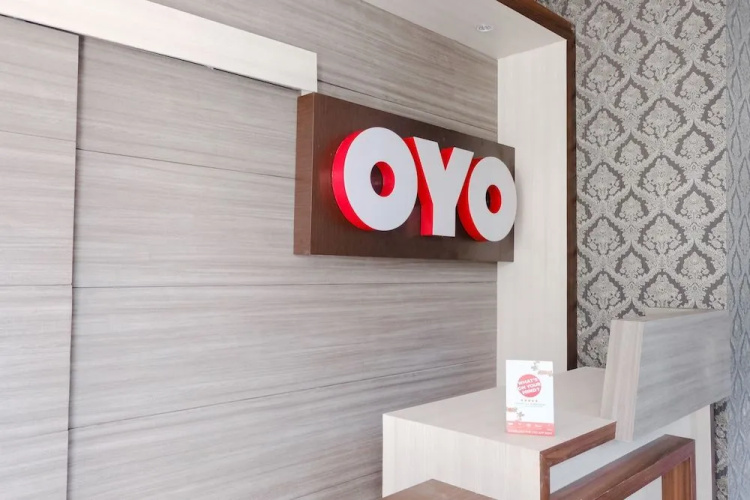 OYO 1108 Smart Tlogomas