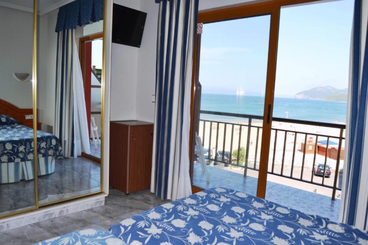 Standard Double room with sea view