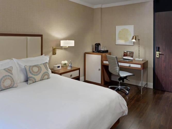 The Lord Nelson Hotel & Suites